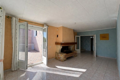Living Room - Villa with Garden in Quiet Setting