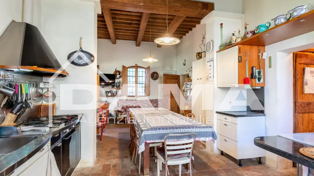 Köök - Rustic Cottage with Private Park in Forlì