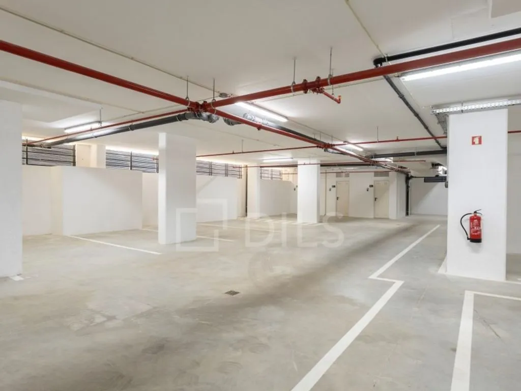 Garage - Luxury Flat with Balcony in Faro