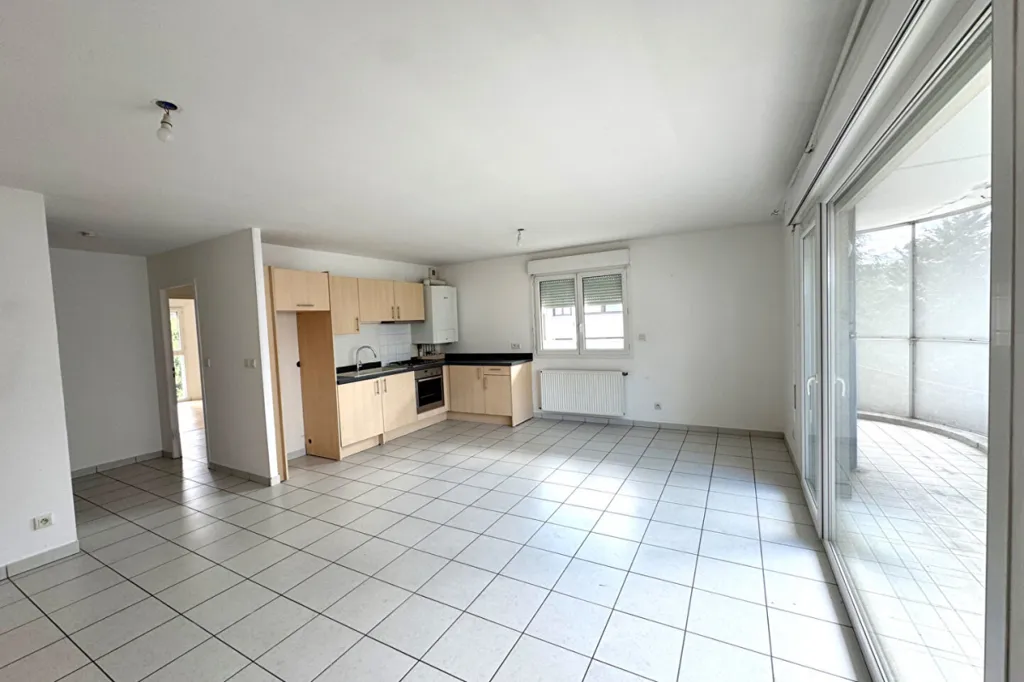 Cuisine - Appartement 3 Pièces avec Balcon à Annemasse