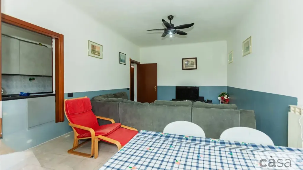 Salle à manger - Semi-detached Apartment with Balcony in Malnate