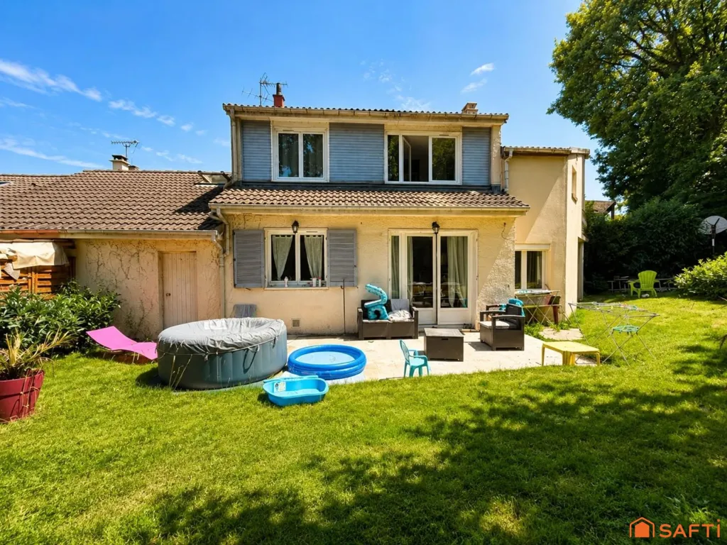 Jardin - Maison Familiale avec Jardin à Canteleu