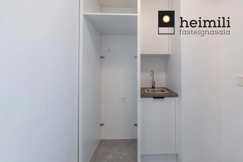 Esik - Apartment with East View in Reykjavik