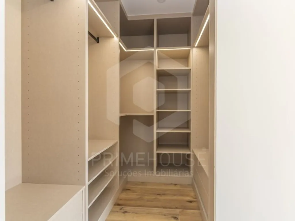 Toad - Luxury Flat with Open Space in Barreiro