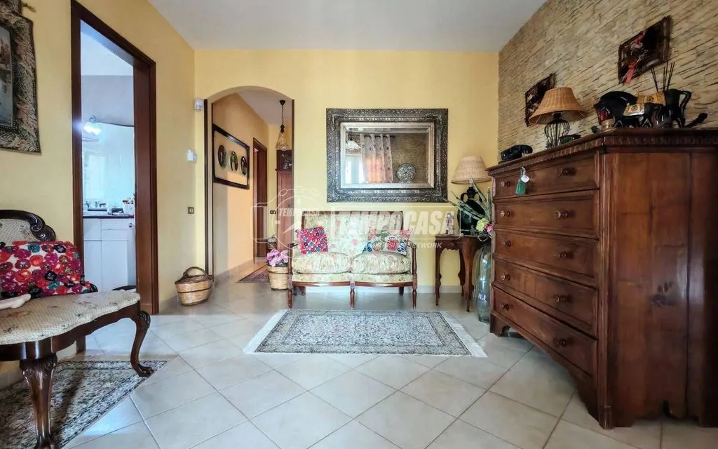 Entrée - Luxury Villa with Private Garden in Carraro Procino