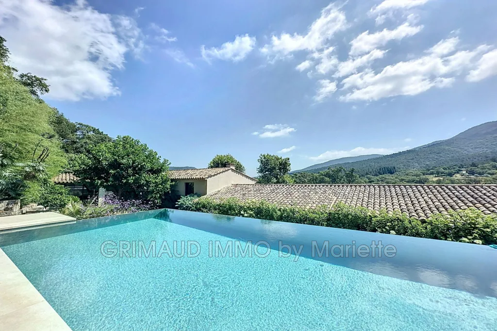 Pool - Contemporary House with Pool in La Môle