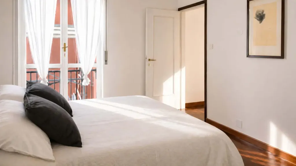 Magamistoad - Studio Apartment with Balcony in Milan