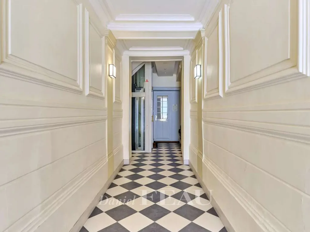 Entrée - Appartement Charmant avec Interphone au 7ème Arrondissement