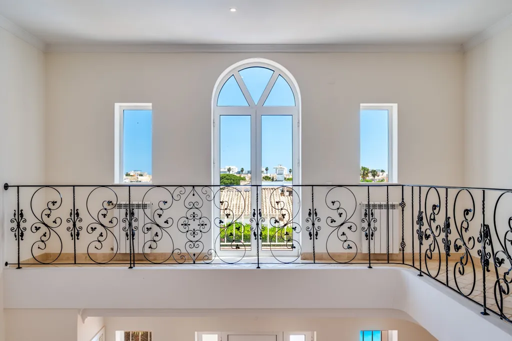 Toad - Detached Villa with Pool in Albufeira