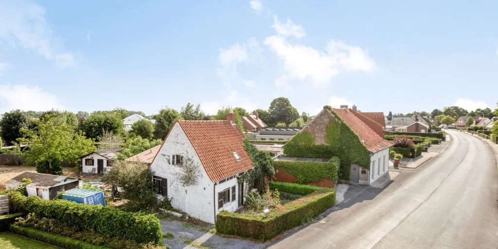 Vue aérienne - Maison à Rénover dans un Cadre Calme à Wevelgem