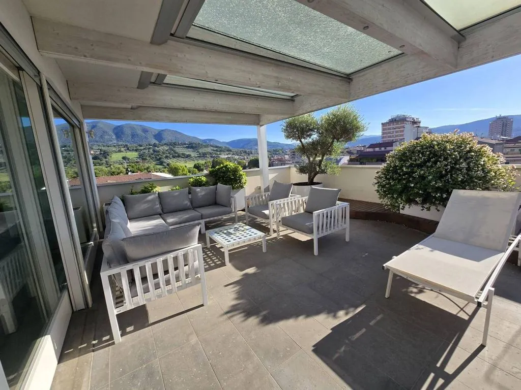 Terrass - Luxury Penthouse with Panoramic View in Terni