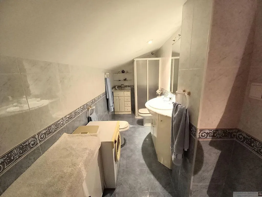 Bagni - Duplex Penthouse with Large Terrace in City Centre