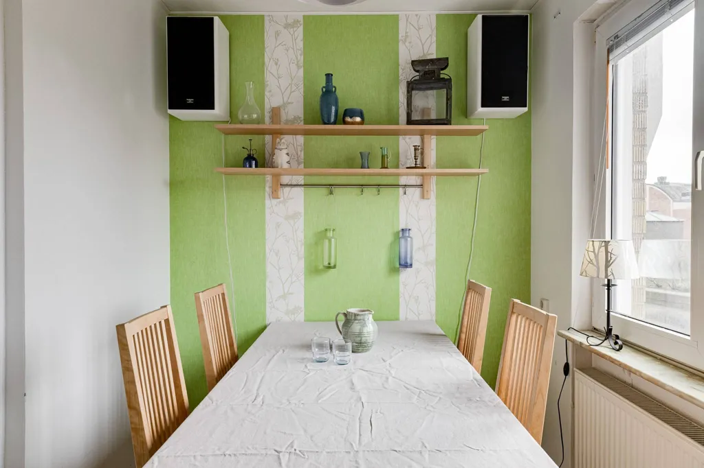 Salle à manger - Spacious 1st Floor Flat with Garden View in Kirseberg