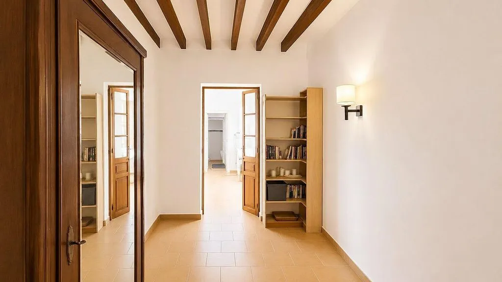Entrée - Historic Attic with Terrace in Carrer dels Oms