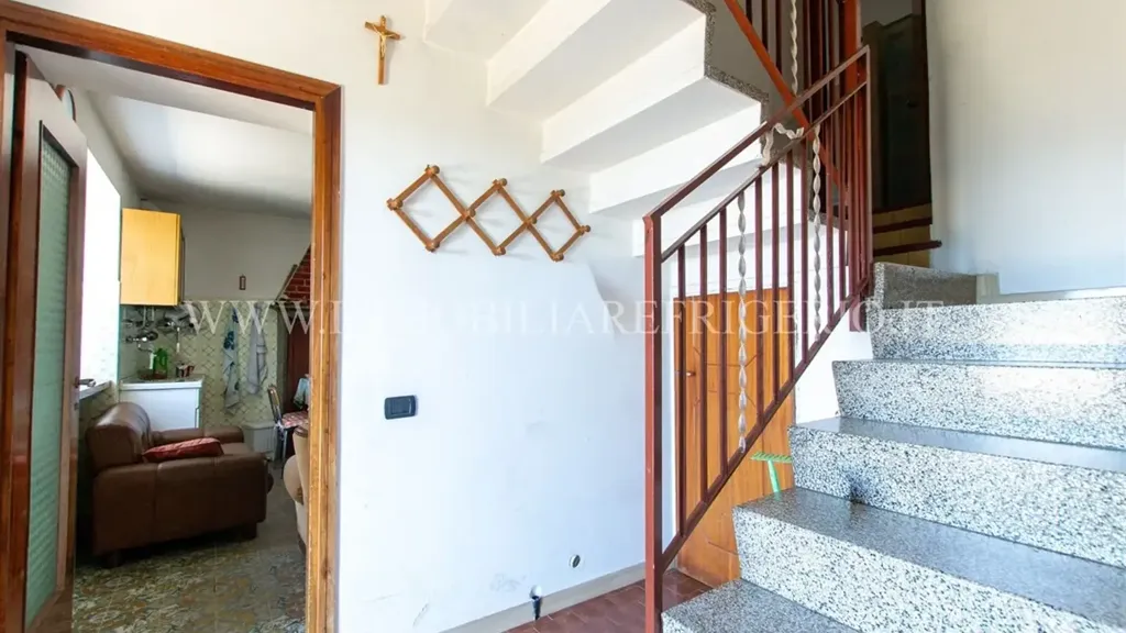 Pièces - Rustic Apartment with Garden in Collepedrino