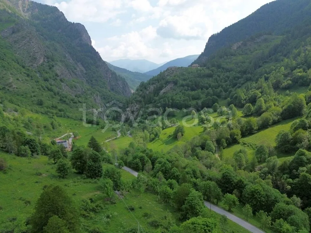 Alpine Baita with Mountain Views in Canosio
