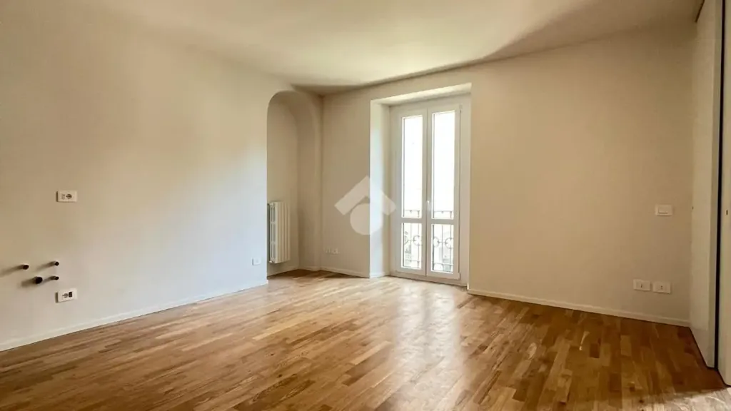Toad - Rustic Flat with Balcony in Milan