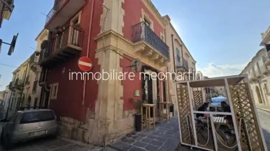 Restored 1800s Palace with Panoramic View in Noto
