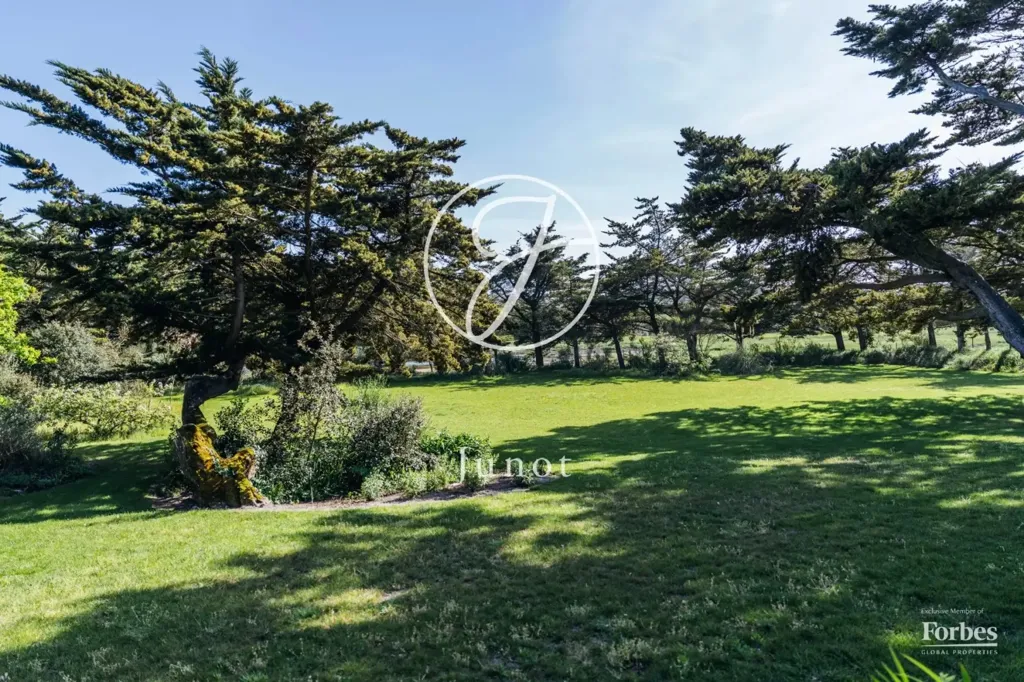 Jardin - Villa Rénovée Face à la Mer avec Piscine au Croisic