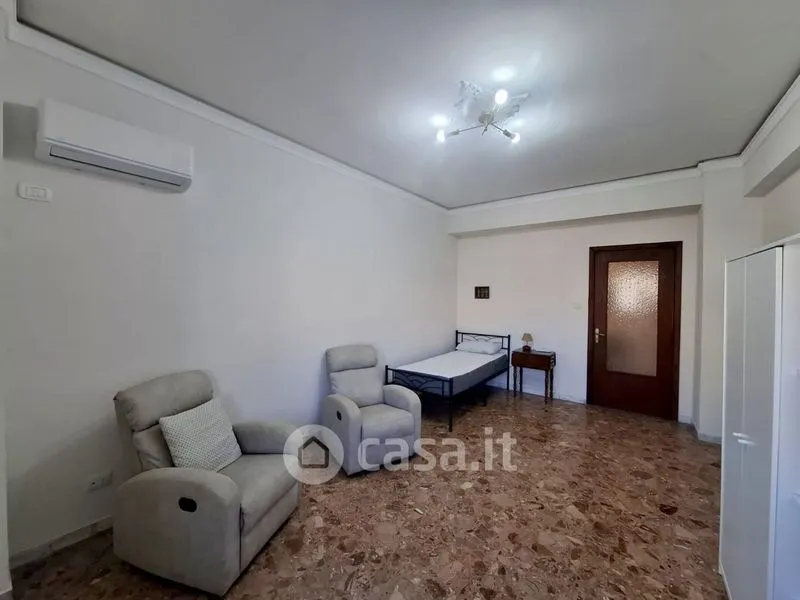 Magamistoad - Four-Room Apartment with Balcony in Catania