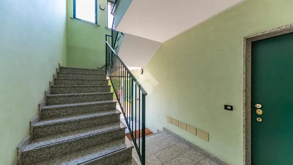 Stanze - Trilocale with Balcony in Lainate