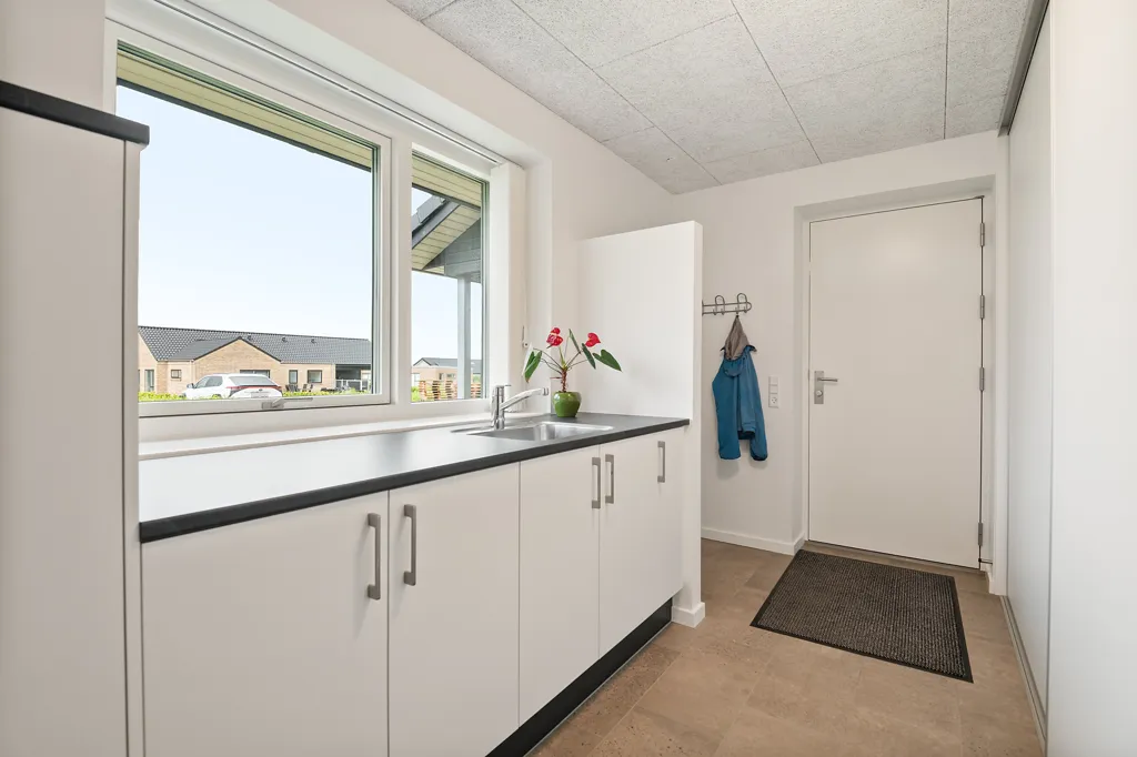 Cuisine - Modern Villa with Garden near Herning