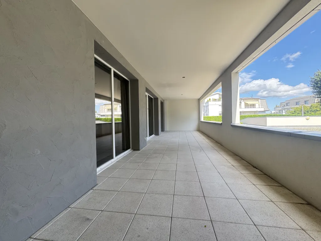 Terrace - Luxury Apartment with Terrace in Pfastatt