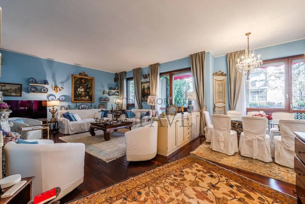 Séjour - Luxury Apartment with Triple Exposure in Milan