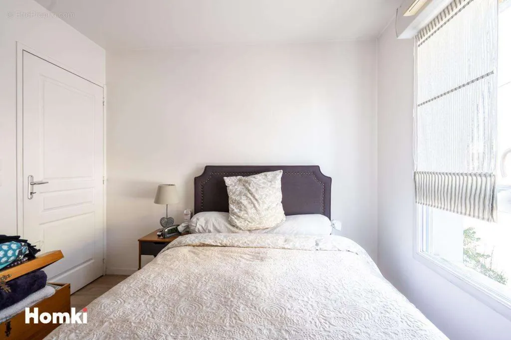 Bedrooms - Modern Apartment with Loggia in Nantes