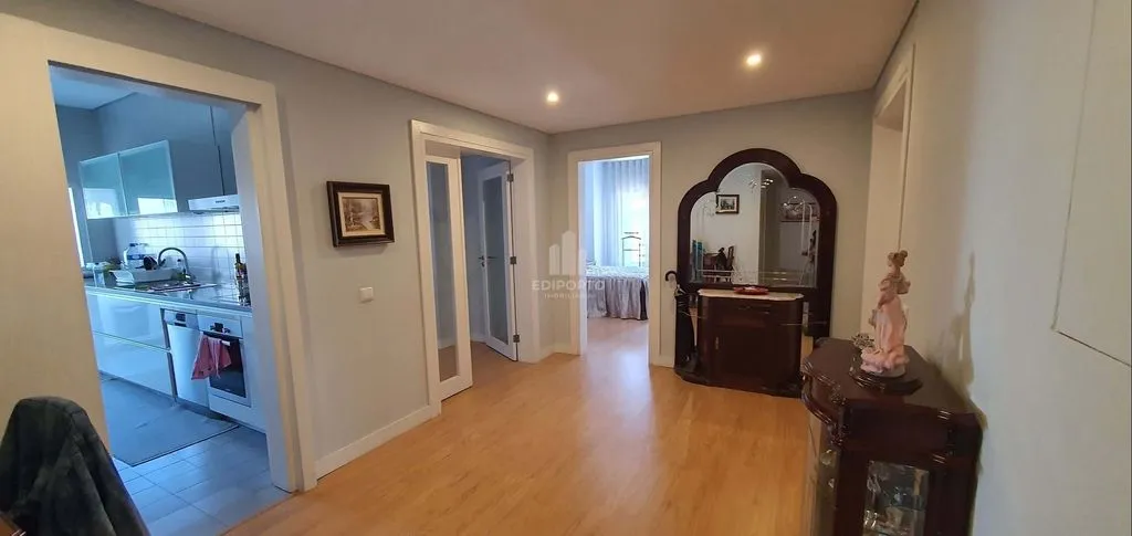 hallway_entrance