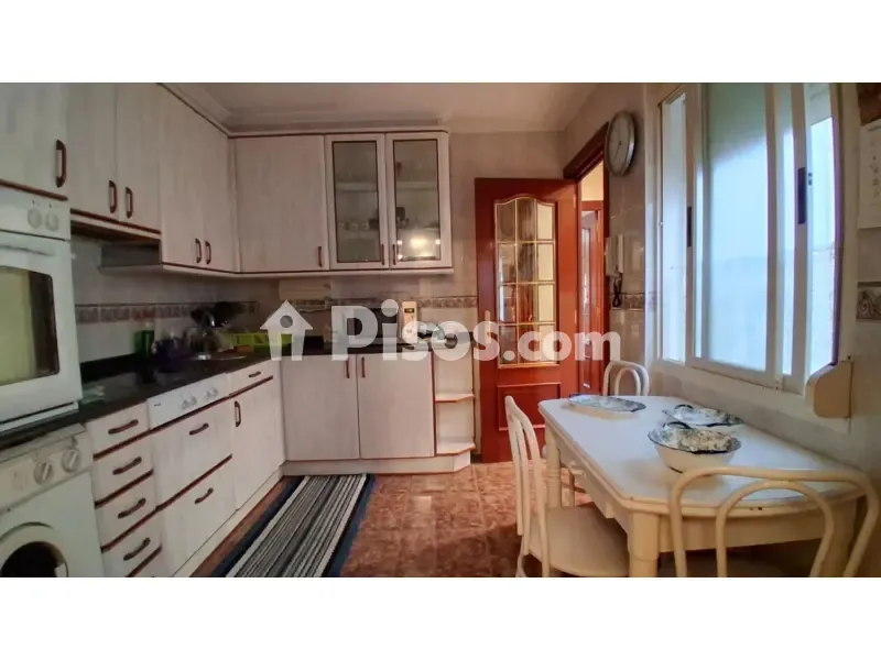 Cucina - Penthouse with Elevator Access in Calle de la Virgen del Carmen