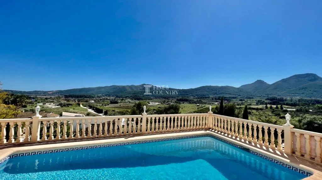 Piscine - Luxury Villa with Mountain Views in Jalón