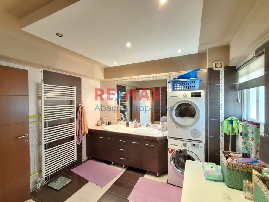 Utility Room - Apartment with Panoramic Views in Nikaia