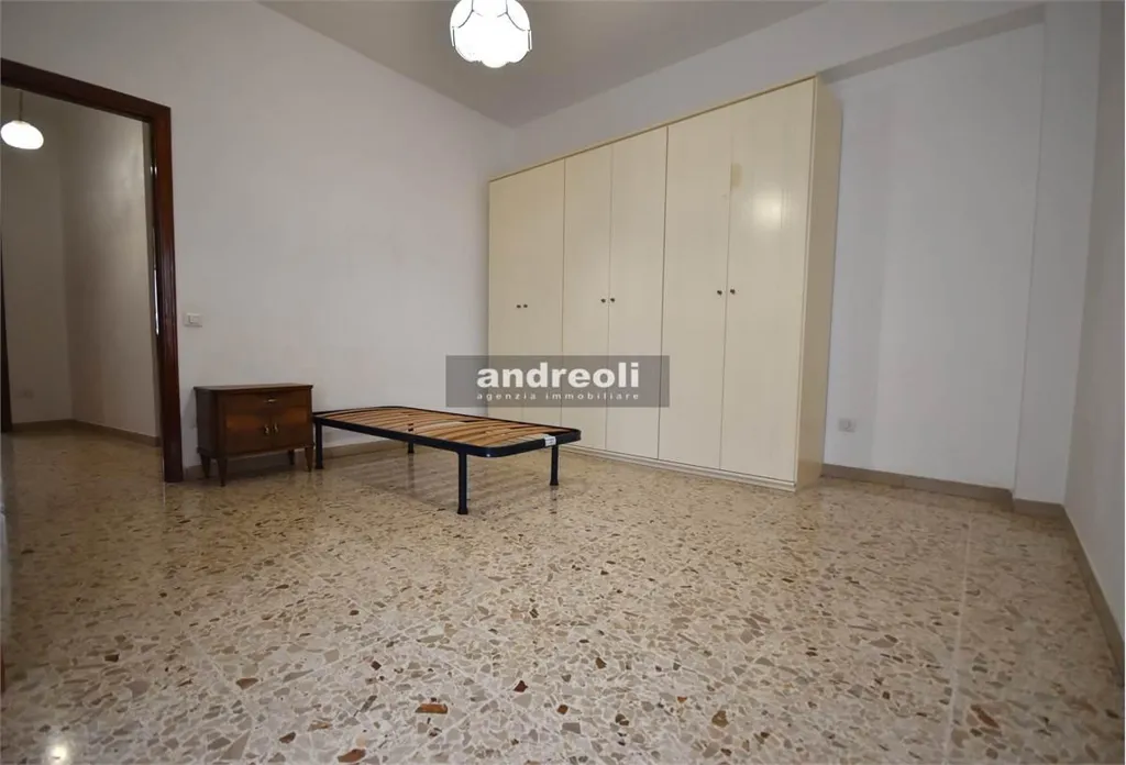 Camere da letto - Appartamento con soffitta e posto auto a Chiaravalle