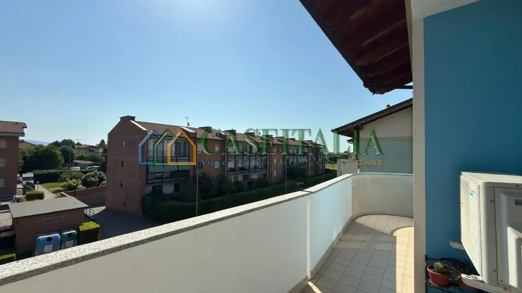 Rõdu - Apartment with Attic in Ivrea