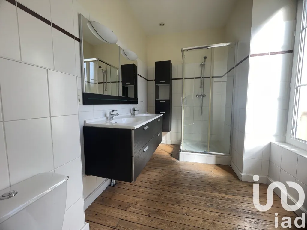 Bathrooms - Bright Apartment with Balcony in Vals-les-Bains