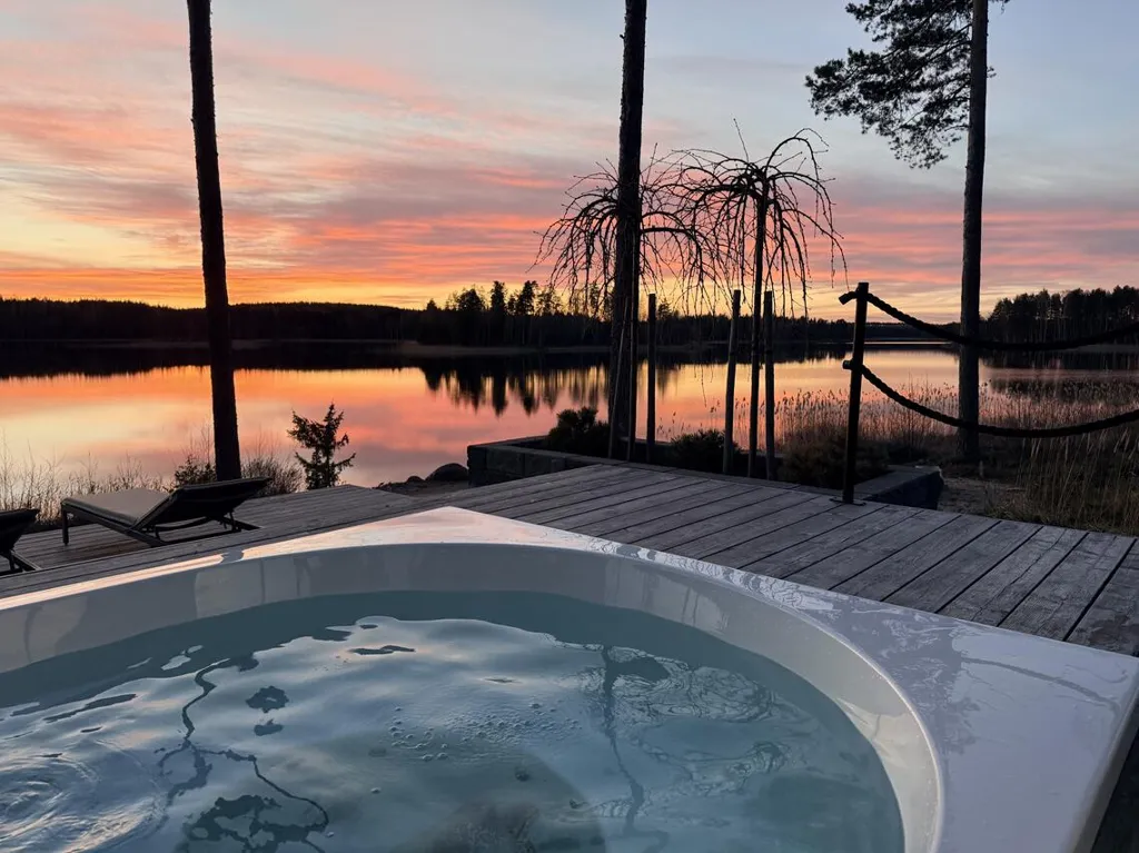Terrazza - Architectural Villa with Saimaa View in Puumala