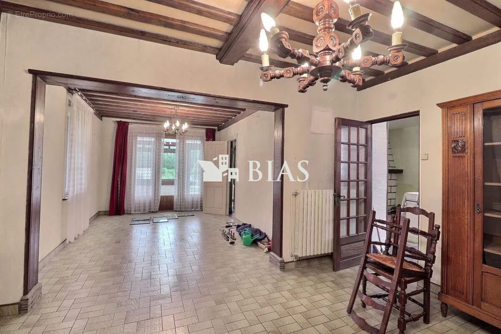 Salle à manger - Maison en Brique et Colombage à Bernay