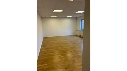 Pièces - Office Space in Ballerup Centre
