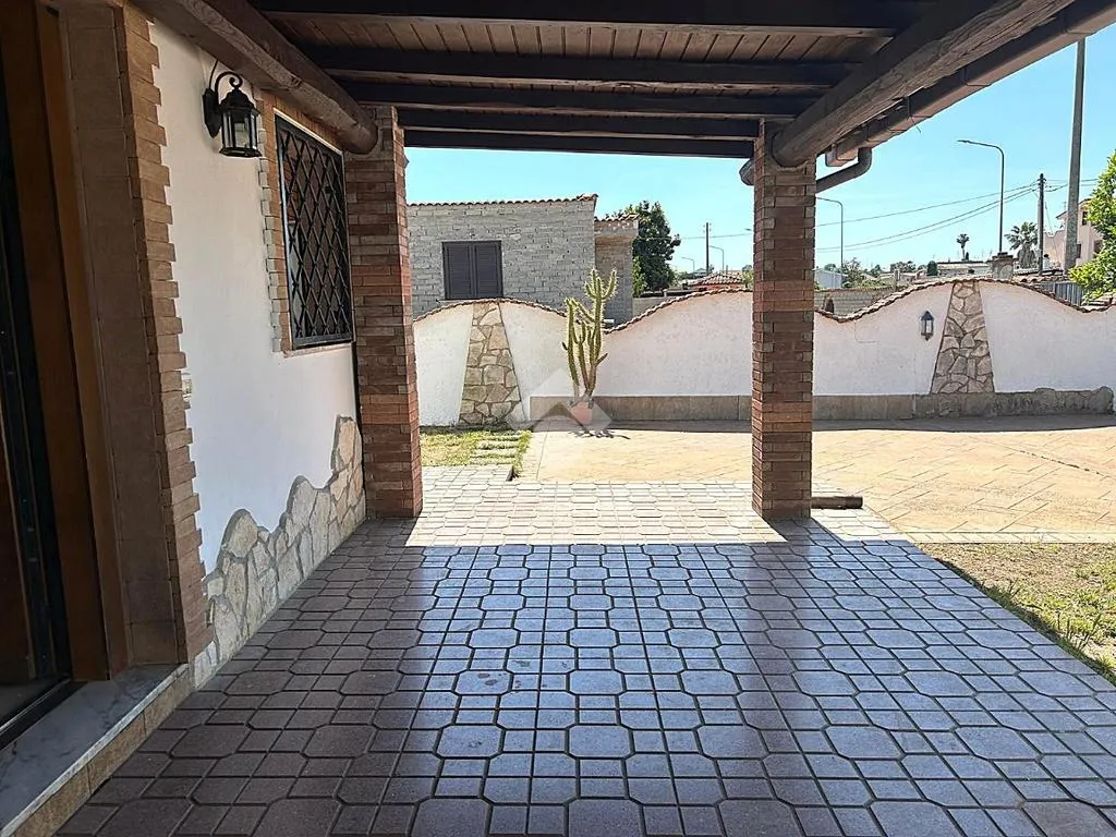 Terrace - Bifamily Home with Private Garden in Ardea