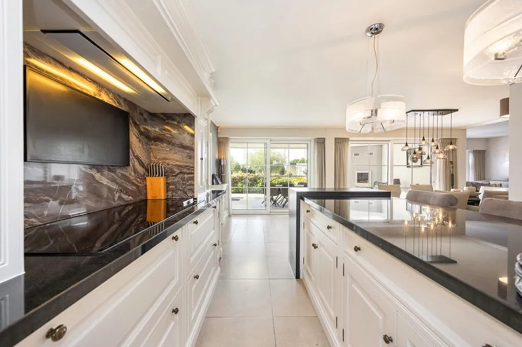 Cucina - Villa with Swimming Pool in Poppel