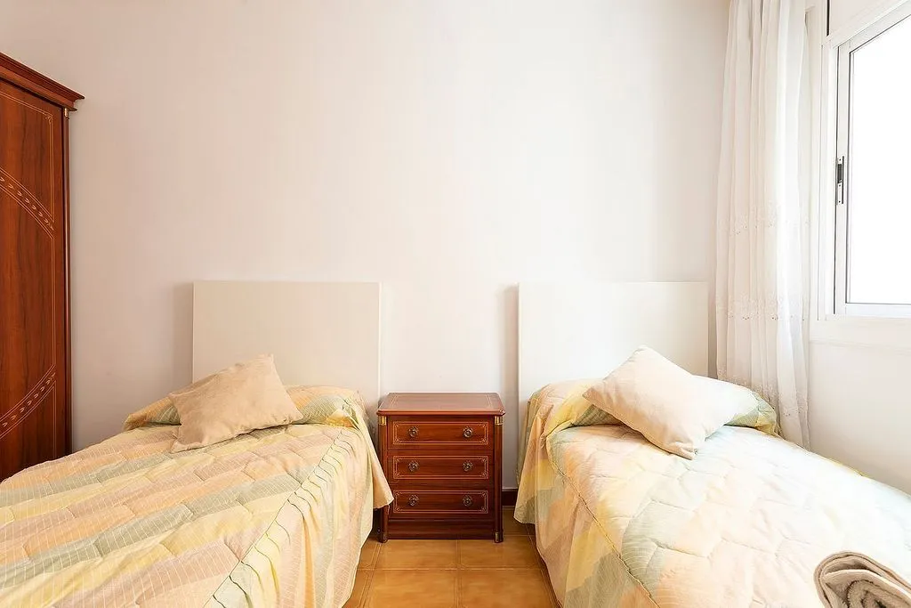 Chambres - 3-Bedroom Apartment with Views in Barcelona