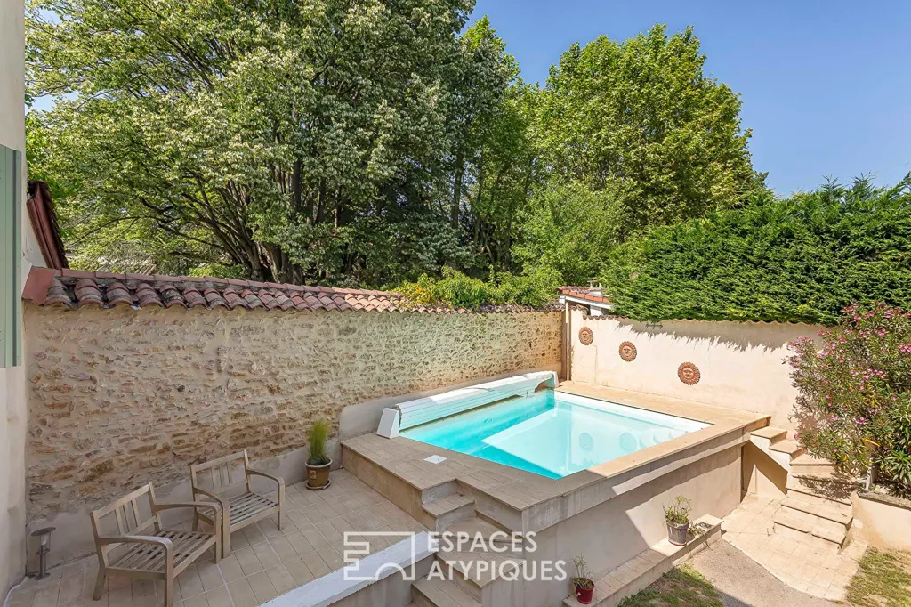 Bassein - Renovated Farmhouse with Pool in Dardilly