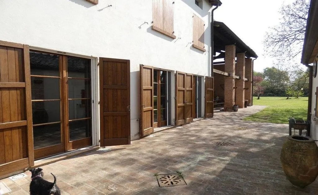 Jardin - Luxury Villa with Private Park in Parma