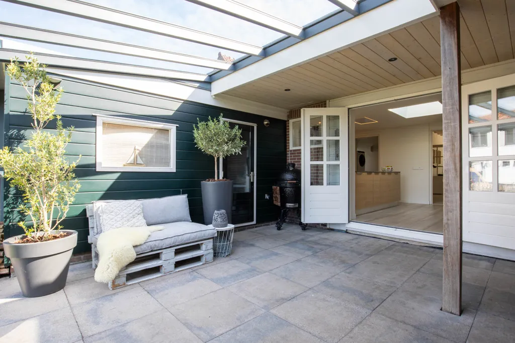 Terrass - Villa with Boat Mooring in Aalsmeer