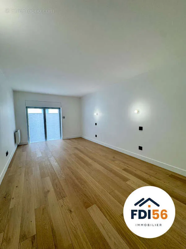 Soggiorno - Duplex Apartment with Parking in Lorient Centre