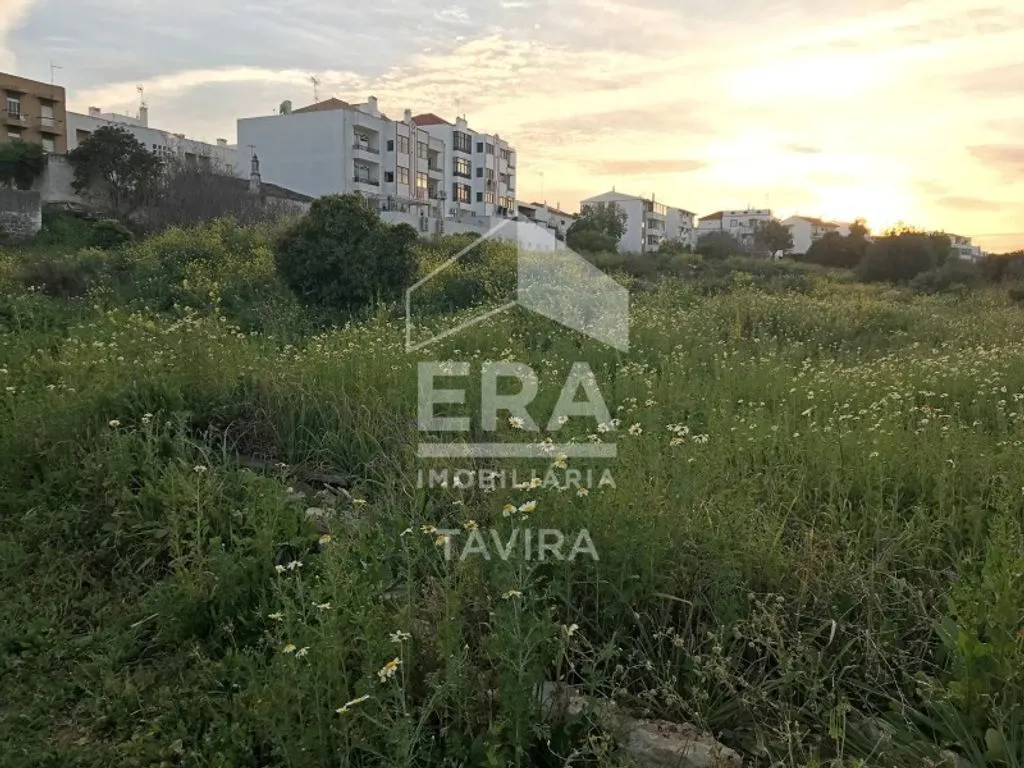 Jardin - Rustic Building Land in Tavira Centre