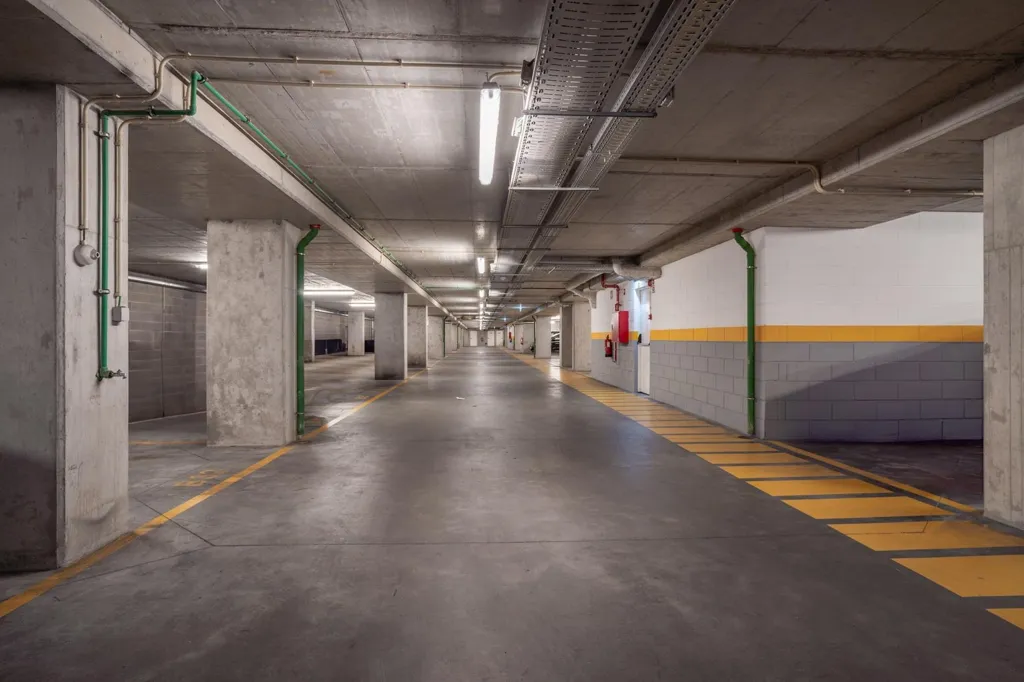 Garage - Contemporary Apartment in Porto