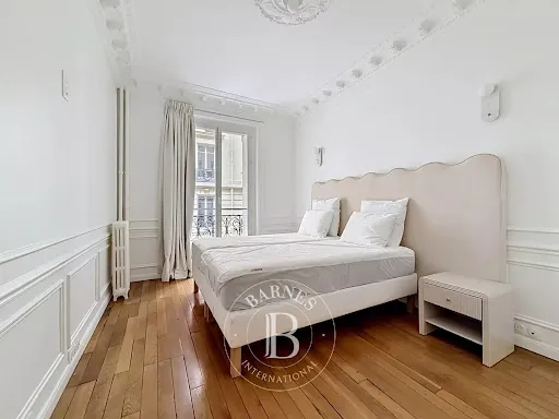 Chambres - Appartement Haussmannien Meublé à Paris 16ᵉ