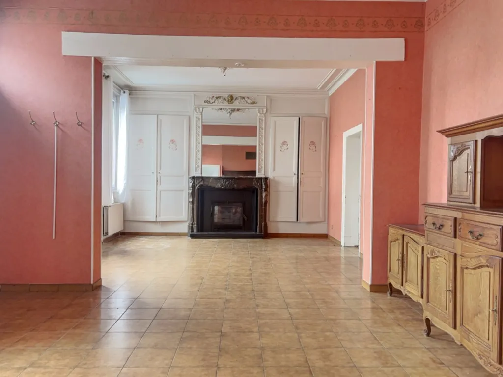 Elutuba - Character House with Veranda near Arques Centre